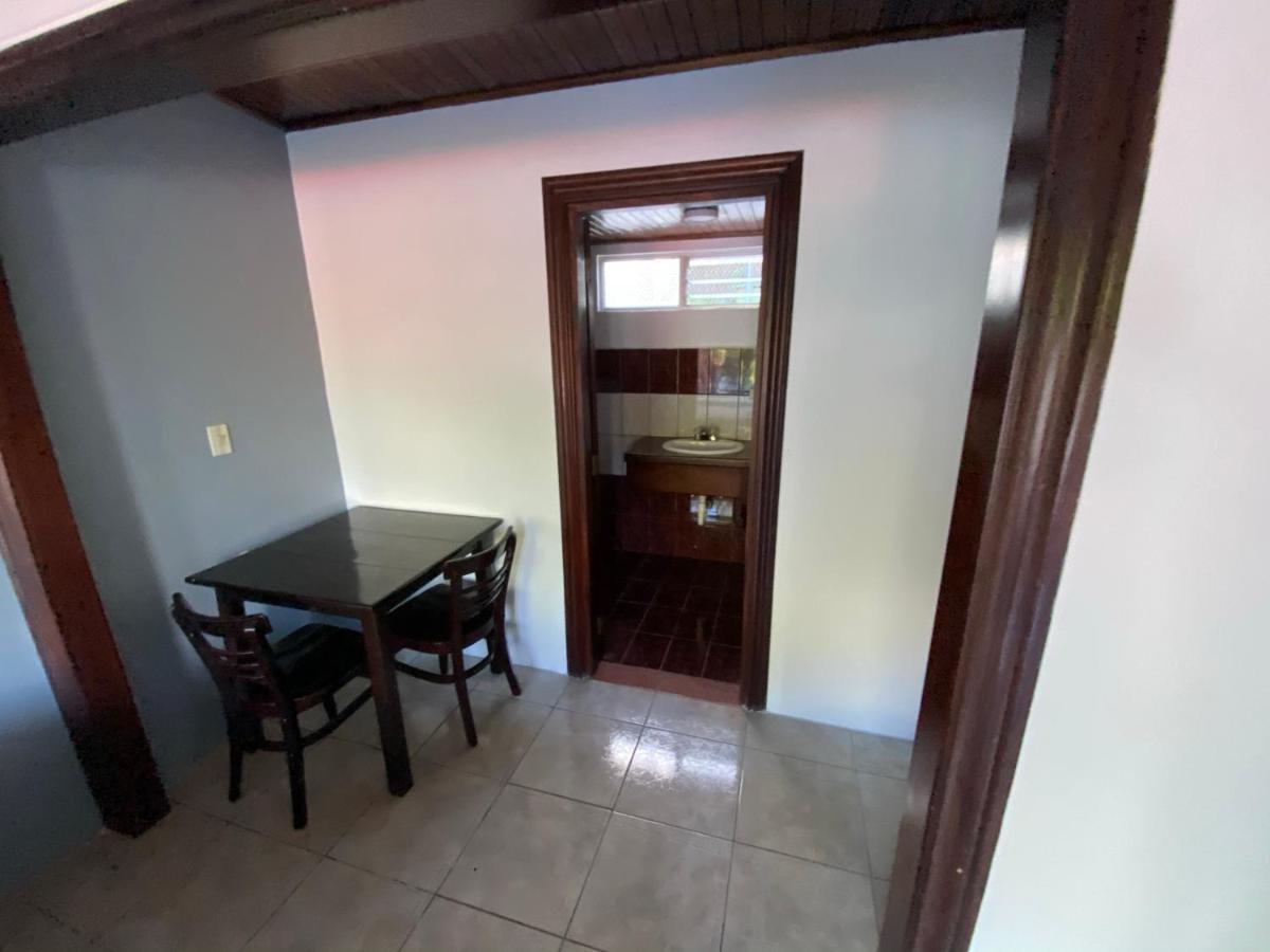 Hotel Puerto San Luis Tilaran Bagian luar foto
