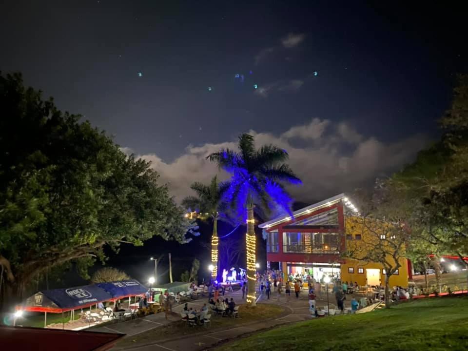 Hotel Puerto San Luis Tilaran Bagian luar foto