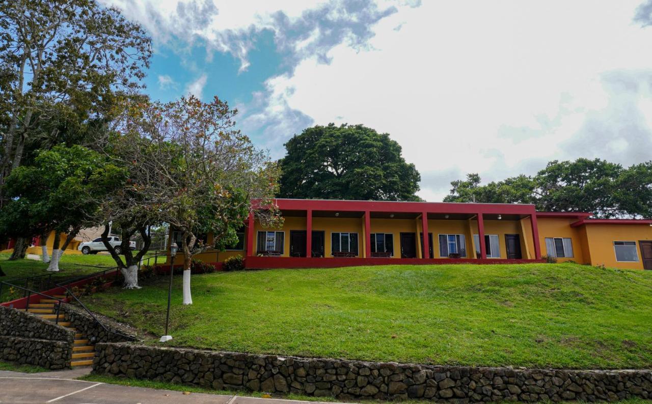 Hotel Puerto San Luis Tilaran Bagian luar foto